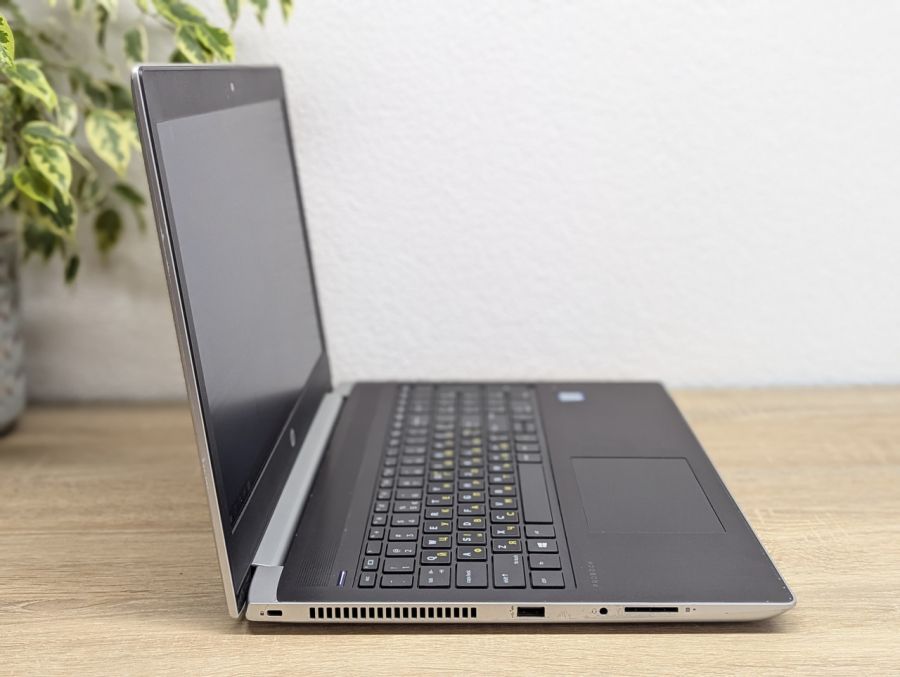 Ноутбук Б/В HP ProBook 450 G5, Intel Core i5-8250U, DDR4 8 GB, SSD 256GB, 15.6" Full HD [ProductHub SKU HP544]