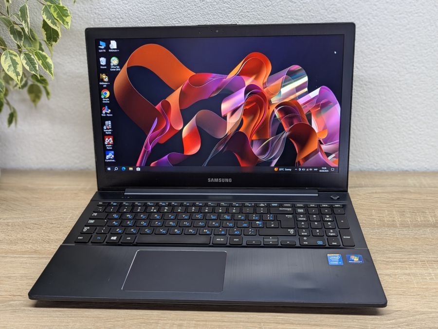 Ноутбук Б/В Samsung 870Z, Intel Core i7-4710HQ, DDR3 8 GB, SSD 128GB, NVIDIA GeForce GT 750M 2Gb, 15.6" Full HD [ProductHub SKU S15]
