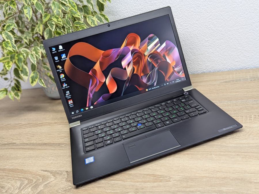 Ноутбук Б/В Toshiba Tecra X40-D, Intel Core i5-7300U, DDR4 16 GB, SSD 128GB, 14" Full HD Сенсор [ProductHub SKU T139]