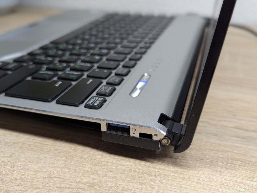 Уцінка! Ноутбук Б/В Fujitsu S936, Intel Core i5-6200U, DDR4 8 GB, SSD 128GB, 13" Full HD [ProductHub SKU F192]
