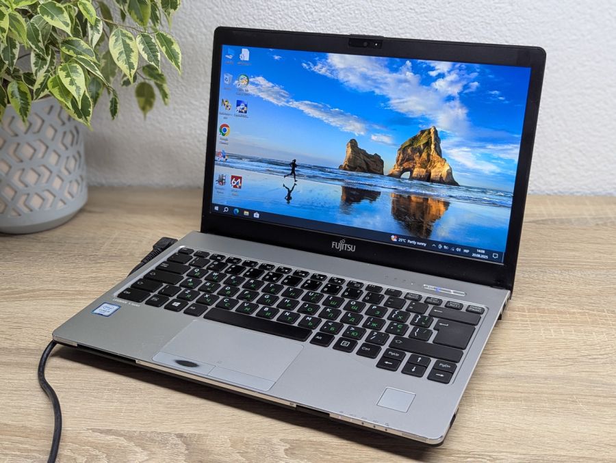 Уцінка! Ноутбук Б/В Fujitsu S936, Intel Core i5-6200U, DDR4 8 GB, SSD 128GB, 13" Full HD [ProductHub SKU F192]