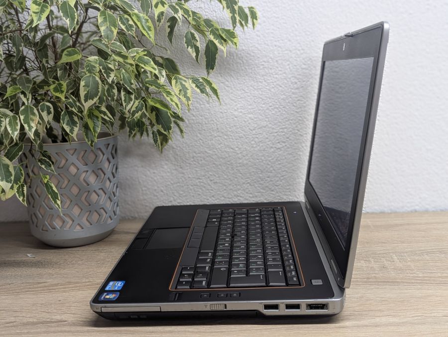 Ноутбук Б/В Dell Latitude E6420, Intel Core i5-2520M, DDR3 8 GB, SSD 128GB, 15.6" HD [ProductHub SKU Dell89]
