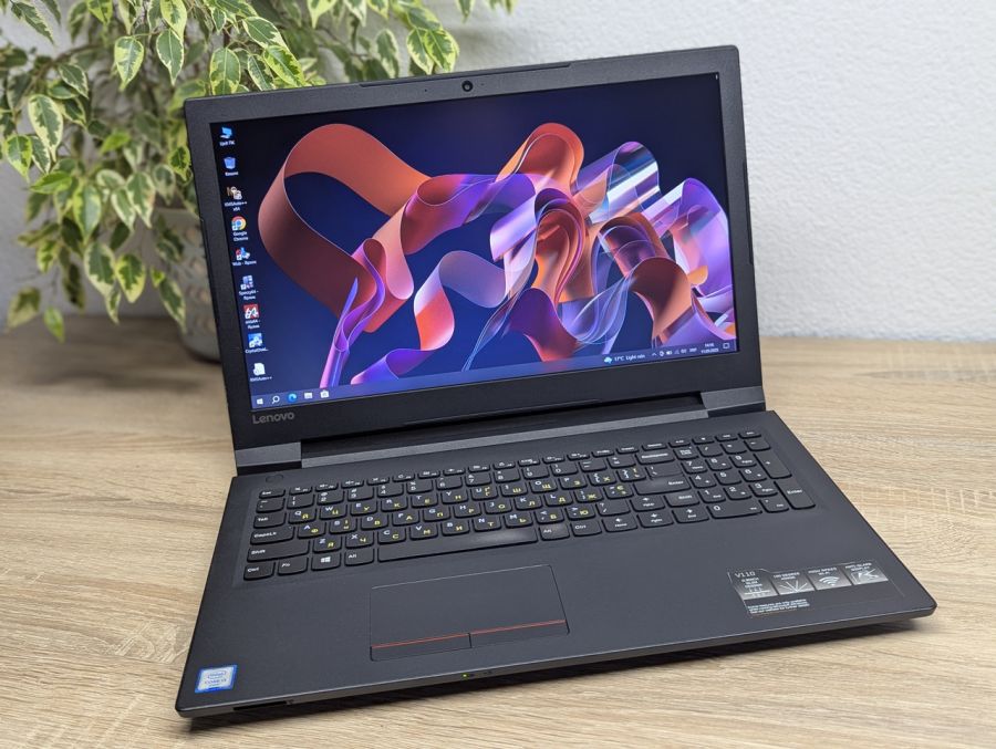 Ноутбук Б/В Lenovo V110, Intel Core i3-6006U, DDR4 8 GB, SSD 128GB, 15.6" Full HD [ProductHub SKU L272]