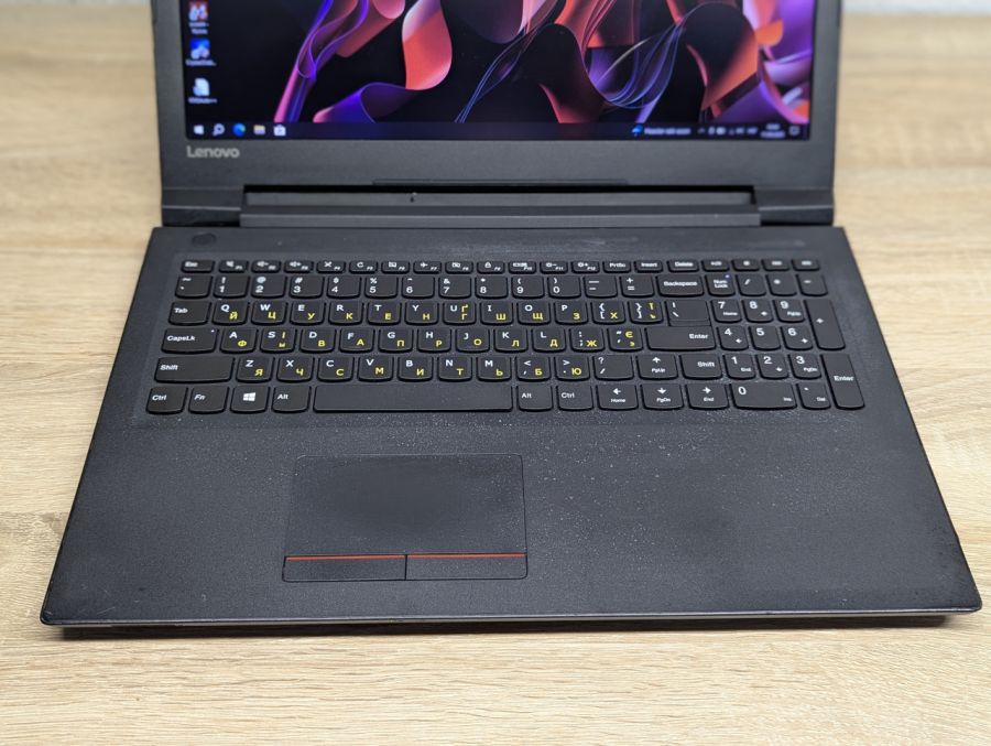 Уцінка! Ноутбук Б/В Lenovo V110, Intel Core i3-6006U, DDR4 8 GB, SSD 128GB, 15.6" Full HD [ProductHub SKU L270]
