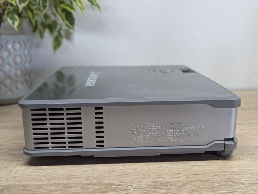Б/В Проєктор Mitsubishi SL4SU [ProductHub SKU SL4SU]
