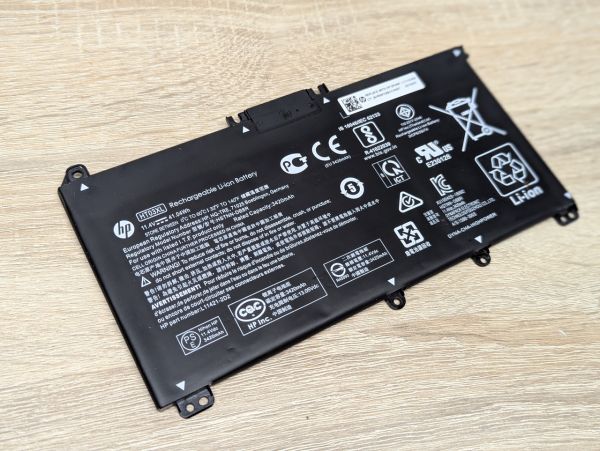 Б/В Оригінальна акумуляторна батарея HP HT03XL