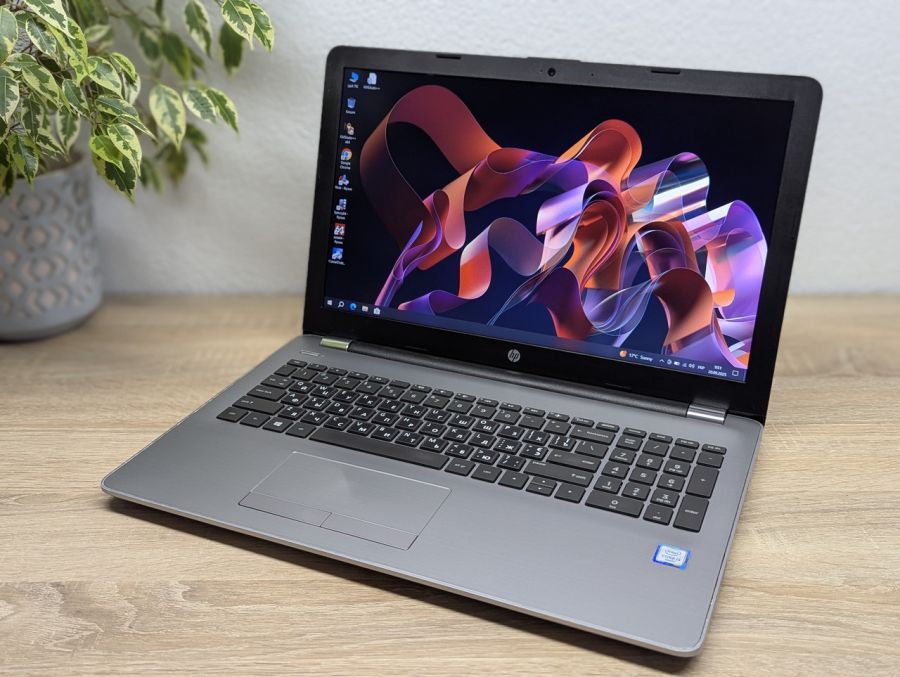 Уцінка! Ноутбук Б/В HP 250 G6, Intel Core i3-6006U, DDR4 8 GB, SSD 256GB, 15.6" Full HD [ProductHub SKU HP586]