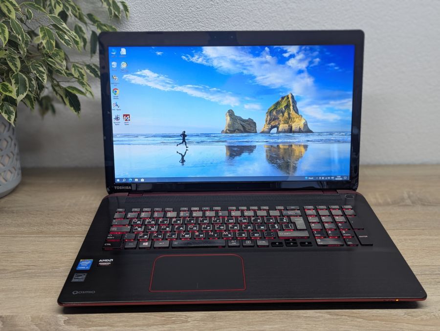 Уцінка! Ноутбук Б/В Toshiba Qosmio X70-B, Intel Core i7-4710HQ, DDR3 16 GB, SSD 360GB, AMD Radeon R9 M200X 4Gb, 17" Full HD [ProductHub SKU T167]
