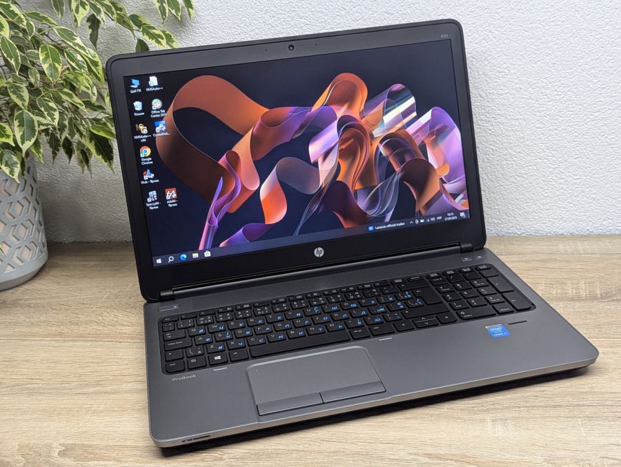 Ноутбук Б/В HP ProBook 650 G1, Intel Core i7-4712MQ, DDR3 8 GB, SSD 256GB, AMD Radeon HD 8500M, 15.6" HD [ProductHub SKU HP590]