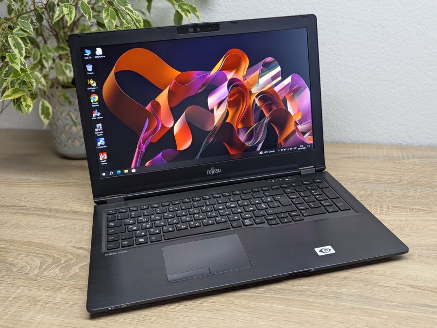 Уцінка! Ноутбук Б/В Fujitsu LifeBook U7510, Intel Core i5-10210U, DDR4 16 GB, SSD 256GB, 15" Full HD [ProductHub SKU F207]