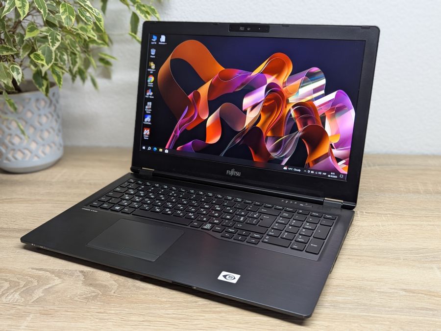 Уцінка! Ноутбук Б/В Fujitsu LifeBook U7510, Intel Core i5-10210U, DDR4 16 GB, SSD 256GB, 15" Full HD [ProductHub SKU F207]
