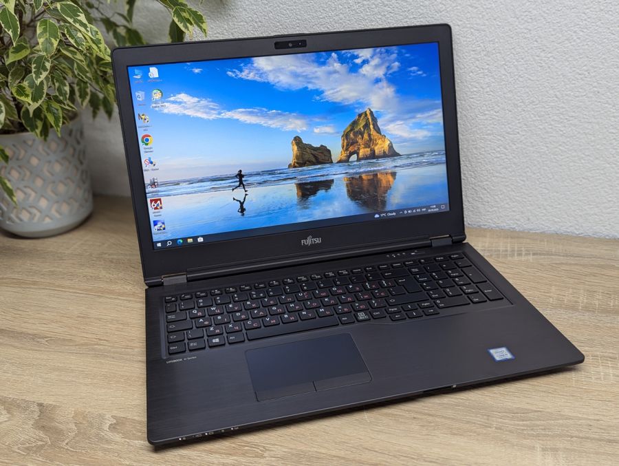 Уцінка! Ноутбук Б/В Fujitsu U759, Intel Core i5-8265U, DDR4 16 GB, SSD 256GB, 15.6" Full HD [ProductHub SKU F205]