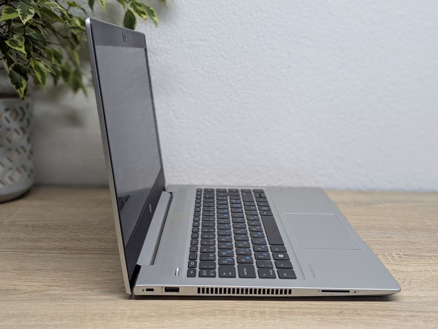 Ноутбук Б/В HP ProBook 445 G7, AMD Ryzen 3 4300U, DDR4 16 GB, SSD 256GB, AMD Radeon Vega, 14" Full HD [ProductHub SKU HP390]
