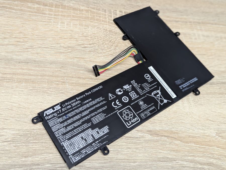 Б/В Оригінальна акумуляторна батарея Asus C21N1430 [ProductHub SKU C21N1430]