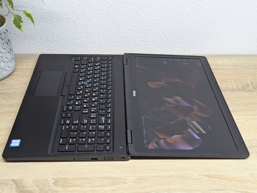 Уцінка! Ноутбук Б/В Dell Latitude 5580, Intel Core i5-6300U, DDR4 8 GB, SSD 256GB, 15.6" Full HD [ProductHub SKU Dell375]