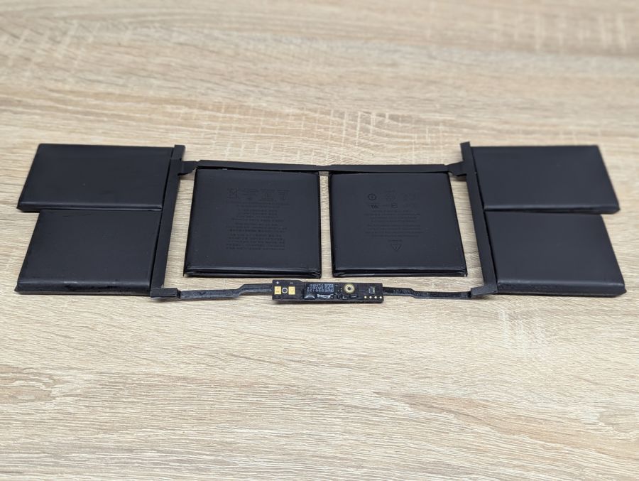 Б/В Оригінальний акумулятор Apple A2113 [ProductHub SKU A2113]