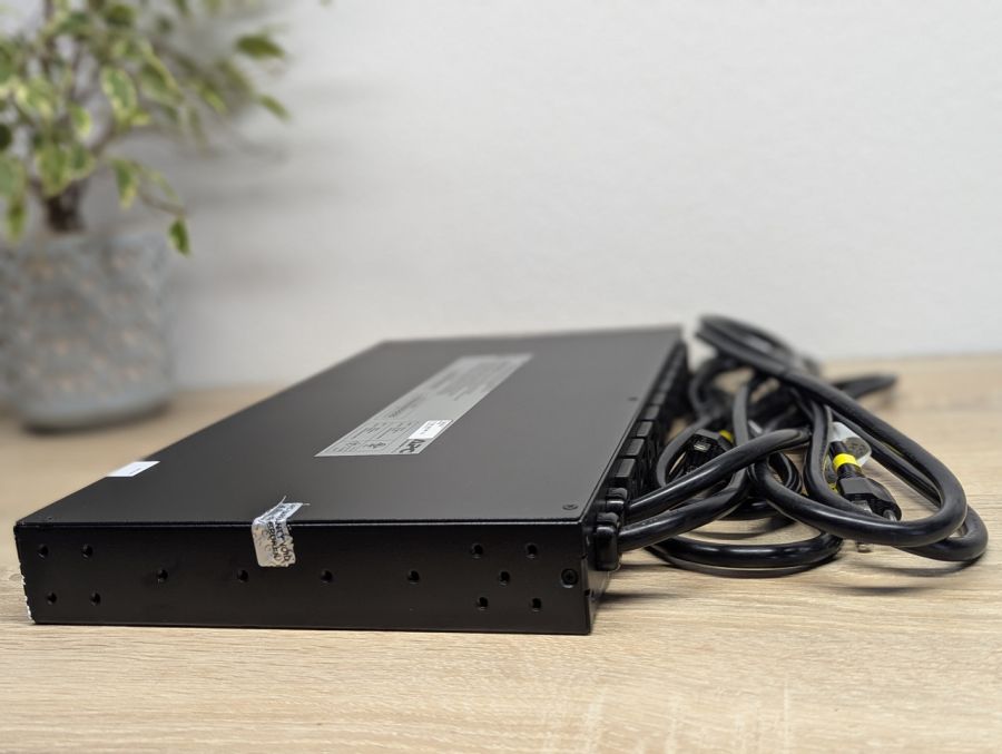 Б/В Блок розподілу живлення APC AP4450 [ProductHub SKU AP4450]