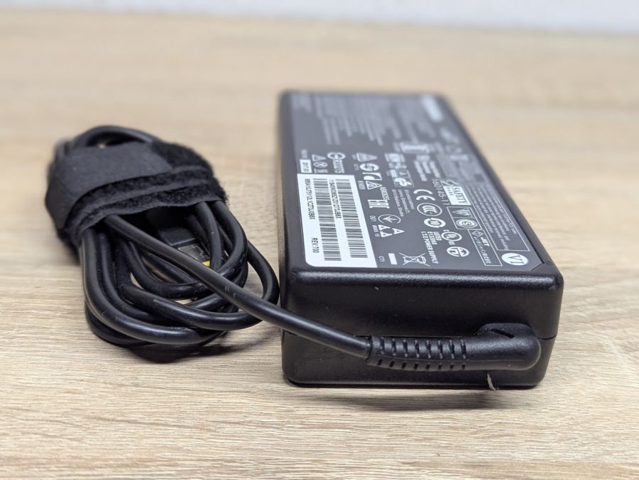 Б/В Lenovo USB+pin 20V, 135w [ProductHub SKU Lenovo135w]