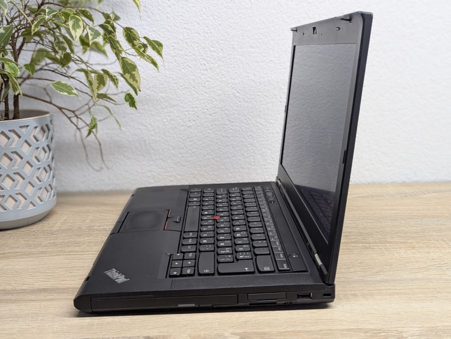 Ноутбук Б/В Lenovo Think Pad T430, Intel Core i5-3320M, DDR3 12 GB, SSD 167GB, 14" HD [ProductHub SKU L317]