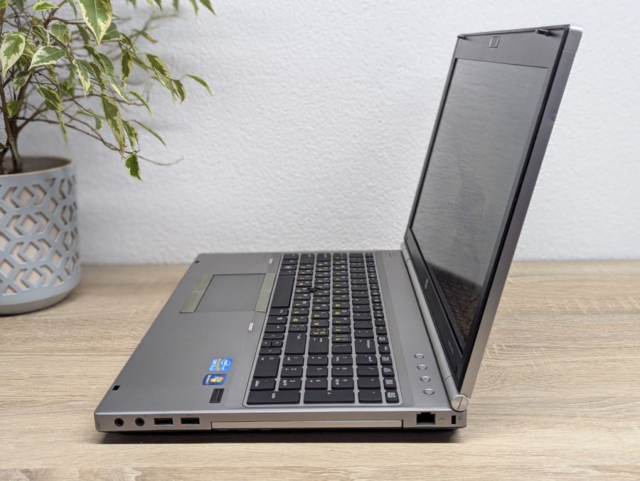 Уцінка! Ноутбук Б/В HP EliteBook 8570P, Intel Core i5-3360M, DDR3 8 GB, SSD 256GB, 15.6" HD [ProductHub SKU HP632]