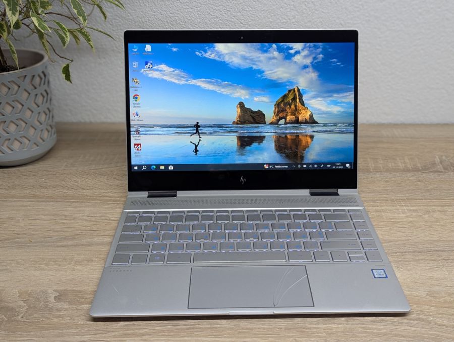 Уцінка! Ноутбук Б/В HP Spectre X360, Intel Core i5-8250U, DDR3 8 GB, SSD 256GB, 14" Full HD Сенсор [ProductHub SKU HP639]