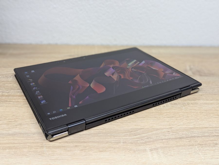 Ноутбук Б/В Toshiba Portege X20W-D, Intel Core i5-7300U, DDR3 16 GB, SSD 256GB, 12.5" Full HD Сенсор [ProductHub SKU T168]
