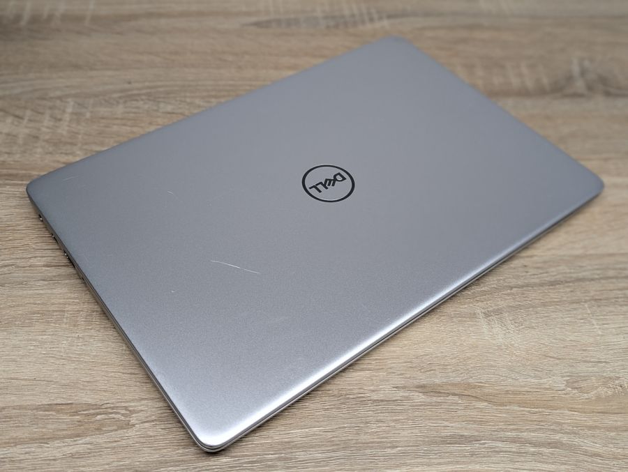 Ноутбук Б/В Dell Inspiron 5370, Intel Core i5-8250U, DDR4 16 GB, SSD 256GB, 13" Full HD [ProductHub SKU Dell403]