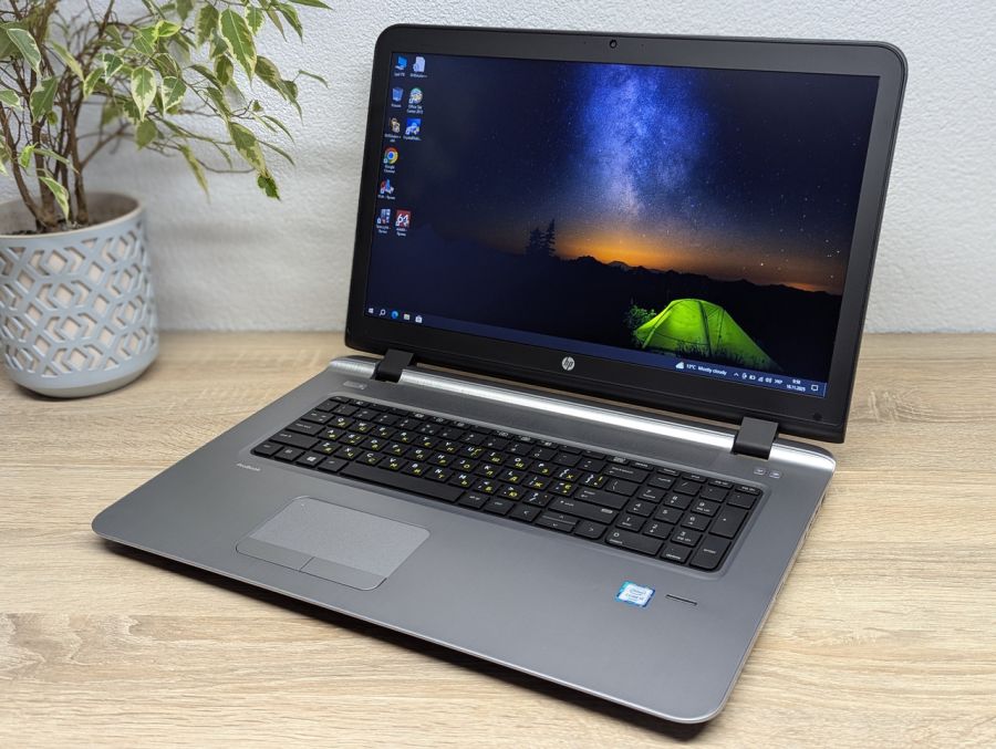Ноутбук Б/В HP ProBook 470 G3, Intel Core i5-6200U, DDR4 8 GB, SSD 128GB + SSD 750GB, AMD Radeon R7 M340 1Gb, 17" [ProductHub SKU HP658]