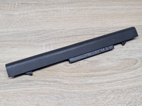 Б/В Оригінальна акумуляторна батарея HP RA04 [ProductHub SKU RA04]