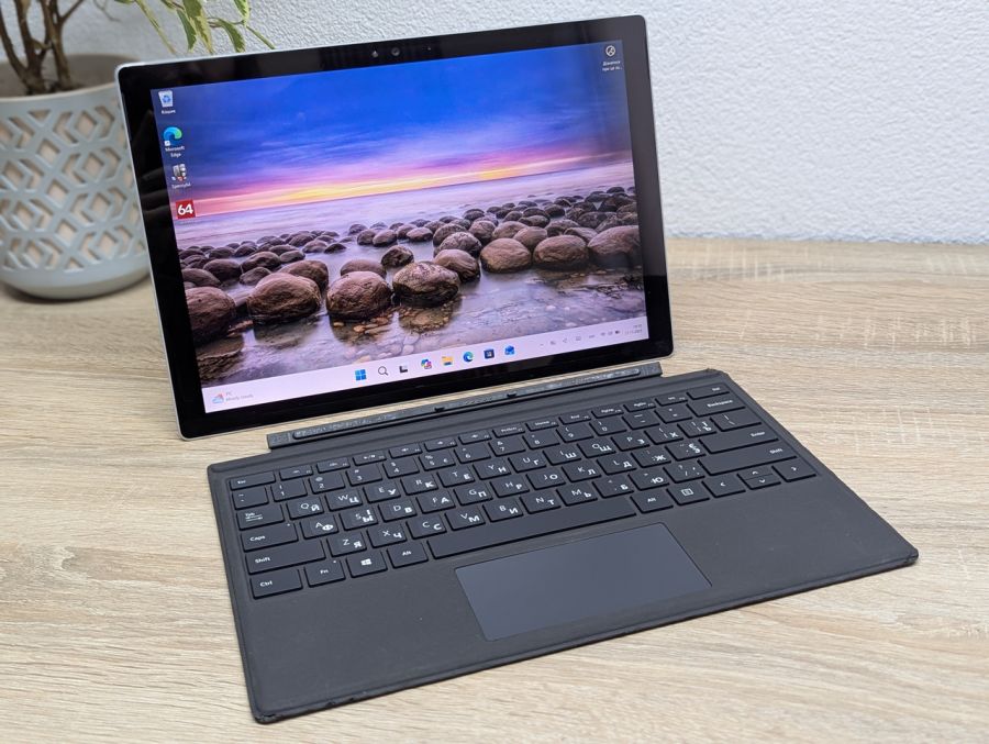 Уцінка! Ноутбук Б/В Microsoft Surface Pro 4, Intel Core i5-6300U, DDR4 8 GB, SSD 256GB, 14" Full HD Сенсор [ProductHub SKU Surface9]