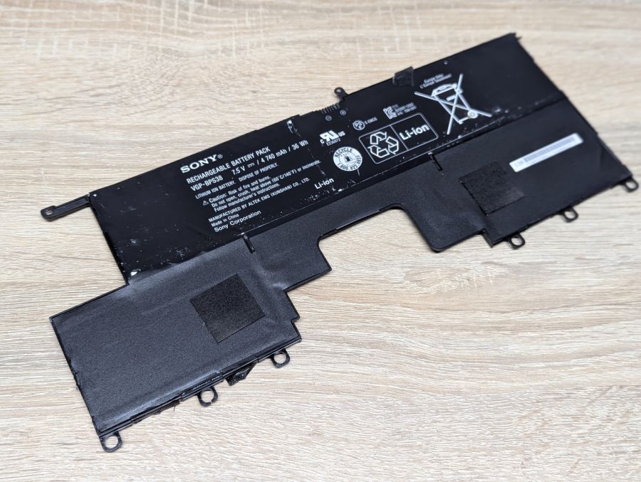 Б/В Оригінальна акумуляторна батарея Sony VGP-BPS38 [ProductHub SKU BPS38]
