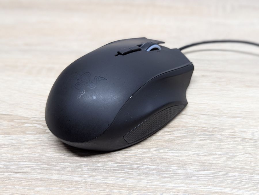 Новий Дротова ігрова миша Razer Naga Chroma RZ01-0161 [ProductHub SKU RZ-0161]