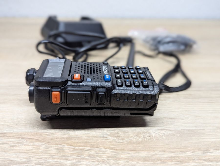 Новий Радіостанція Baofeng GT-5R Pro [ProductHub SKU GT-5RPro]