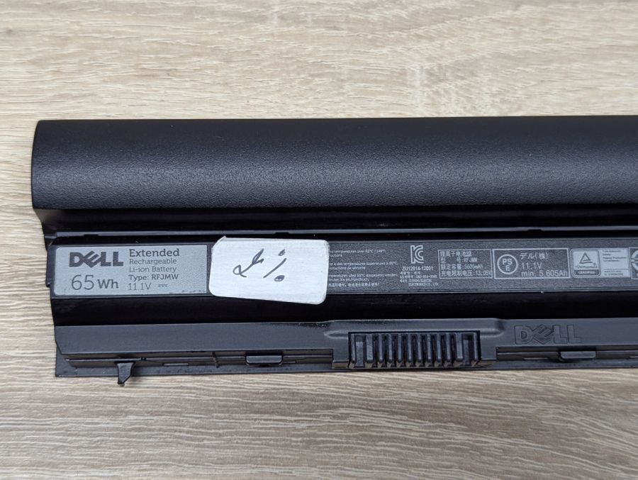 Б/В Оригінальна акумуляторна батарея Dell RFJMW [ProductHub SKU RFJMW]