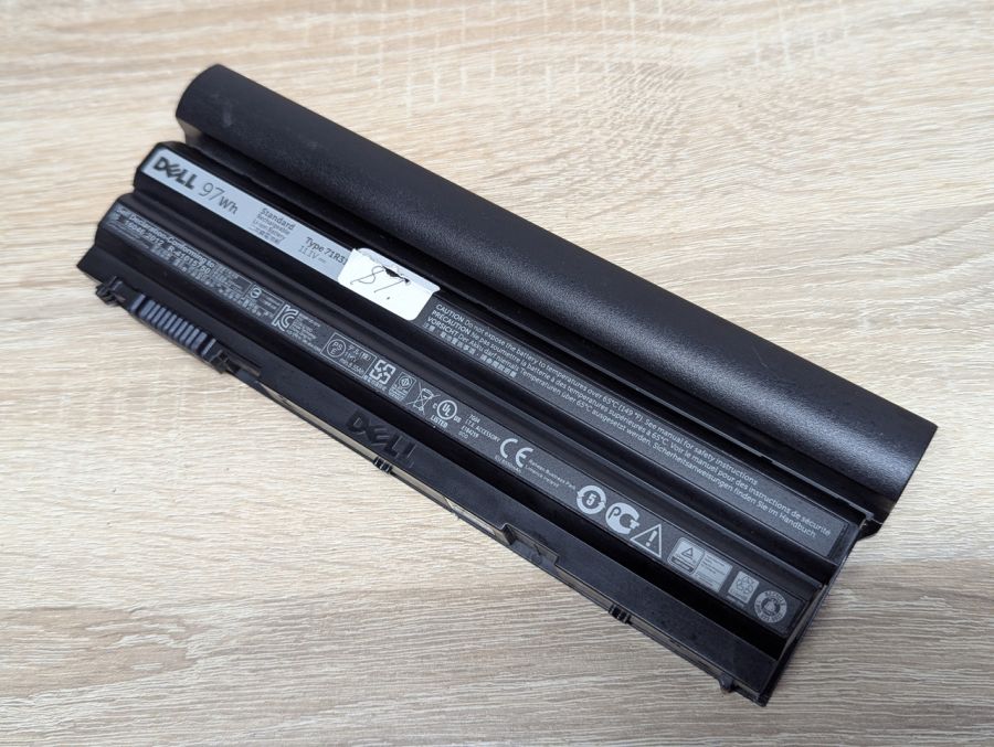 Б/В Оригінальна акумуляторна батарея Dell 71R31 [ProductHub SKU 71R31]