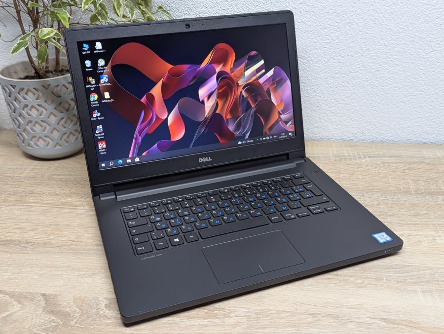 Ноутбук Б/В Dell Latitude 3470, Intel Core i5-6200U, DDR3 8 GB, SSD 128GB, 14" Full HD
