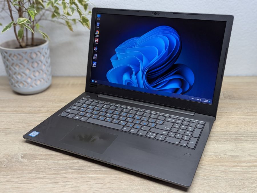 Ноутбук Б/В Lenovo V330-15IKB, Intel Core i5-8250U, DDR4 20 GB, SSD 360GB, 15.6" Full HD [ProductHub SKU L366]