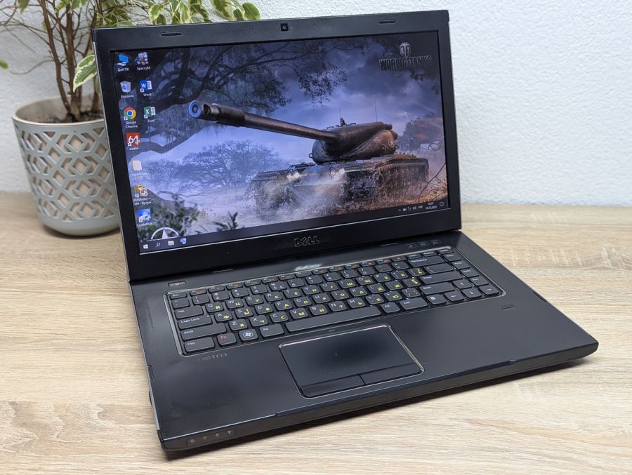Уцінка! Ноутбук Б/В Dell Vostro 3550, Intel Core i5-2410M, DDR3 8 GB, SSD 128GB, AMD Radeon 6600M, 15.6" [ProductHub SKU Dell430]