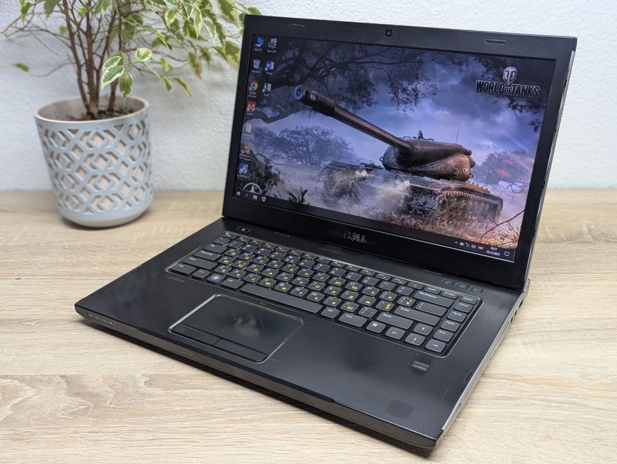 Уцінка! Ноутбук Б/В Dell Vostro 3550, Intel Core i5-2410M, DDR3 8 GB, SSD 128GB, AMD Radeon 6600M, 15.6" [ProductHub SKU Dell430]