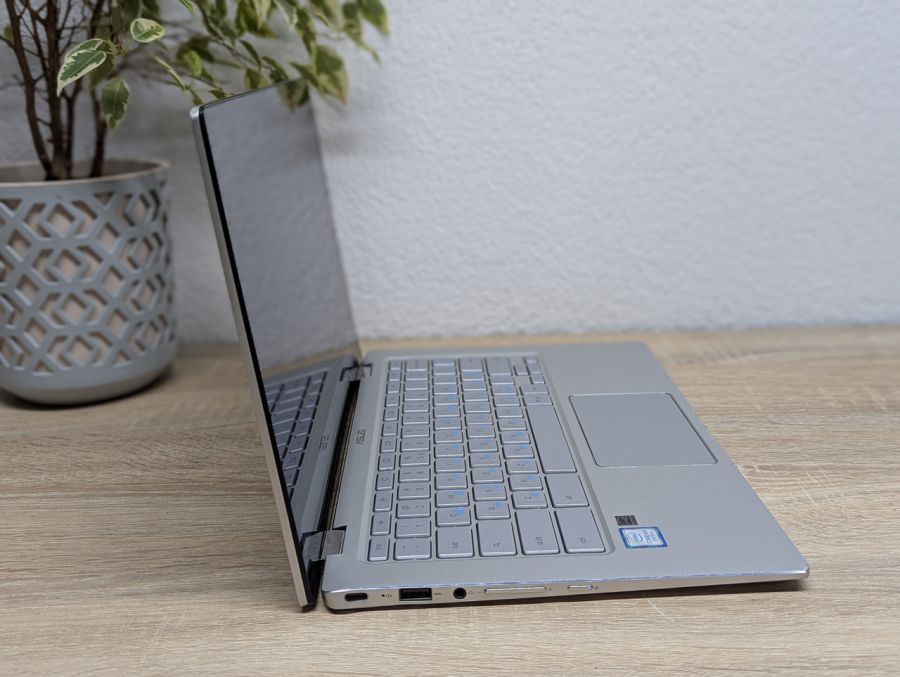 Ноутбук Б/В ASUS Chromebook Flip C434T, Intel Core m3-8100Y, DDR3 8 GB, SSD 64GB, 14" Full HD Сенсор [ProductHub SKU Asus141]