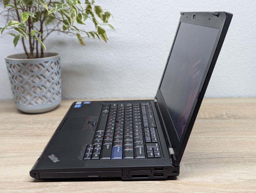 Уцінка! Ноутбук Б/В Lenovo T420, Intel Core i5-2540M, DDR3 8 GB, SSD 128GB, 14" HD [ProductHub SKU L373]