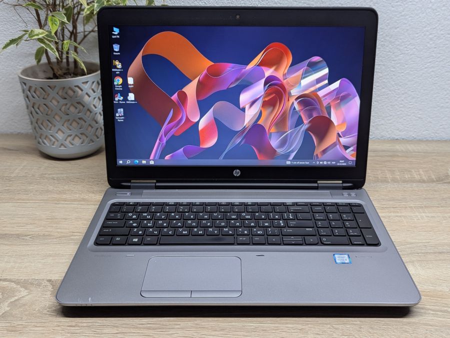 Уцінка! Ноутбук Б/В HP ProBook 650 G2, Intel Core i5-6200U, DDR4 8 GB, SSD 128GB, 15.6" Full HD [ProductHub SKU HP696]