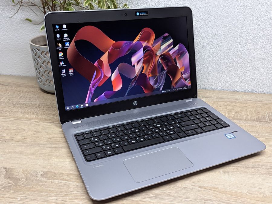 Уцінка! Ноутбук Б/В HP ProBook 450 G4, Intel Core i5-7200U, DDR4 8 GB, SSD 128GB, 15.6" Full HD [ProductHub SKU HP703]