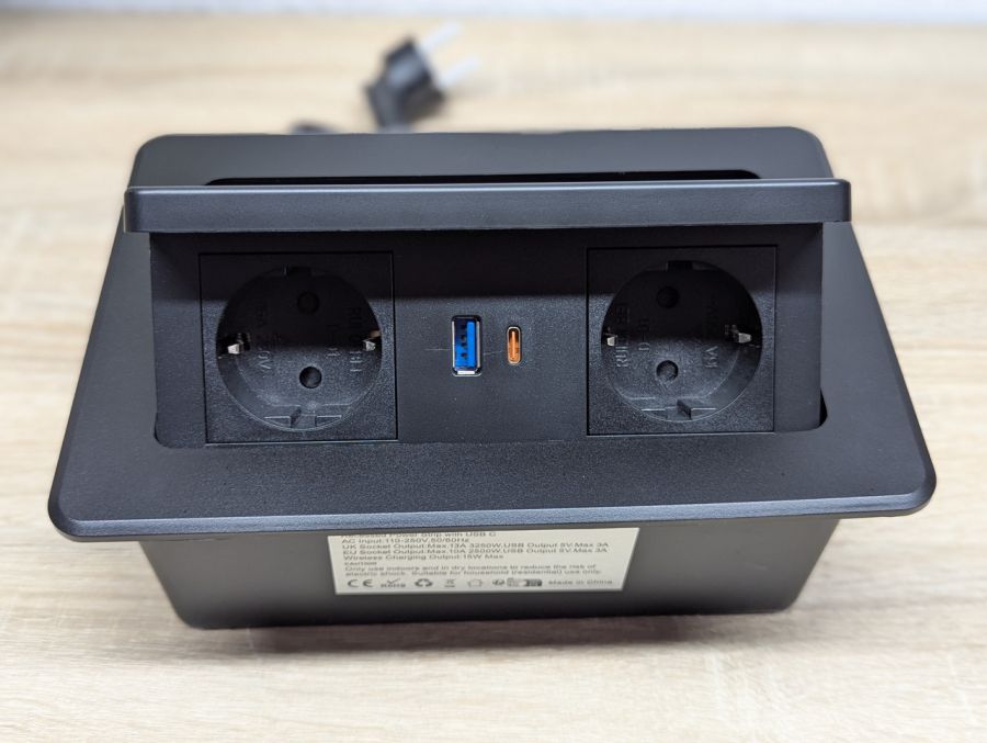 Новий Вбудований висувний розетковий блок GS261 [ProductHub SKU GS261]