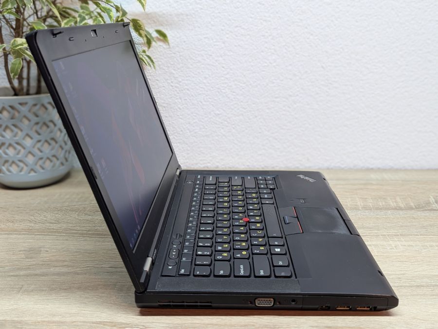 Уцінка! Ноутбук Б/В Lenovo Think Pad T430, Intel Core i5-3230M, DDR3 8 GB, SSD 128GB, 14" HD Сенсор [ProductHub SKU L386]