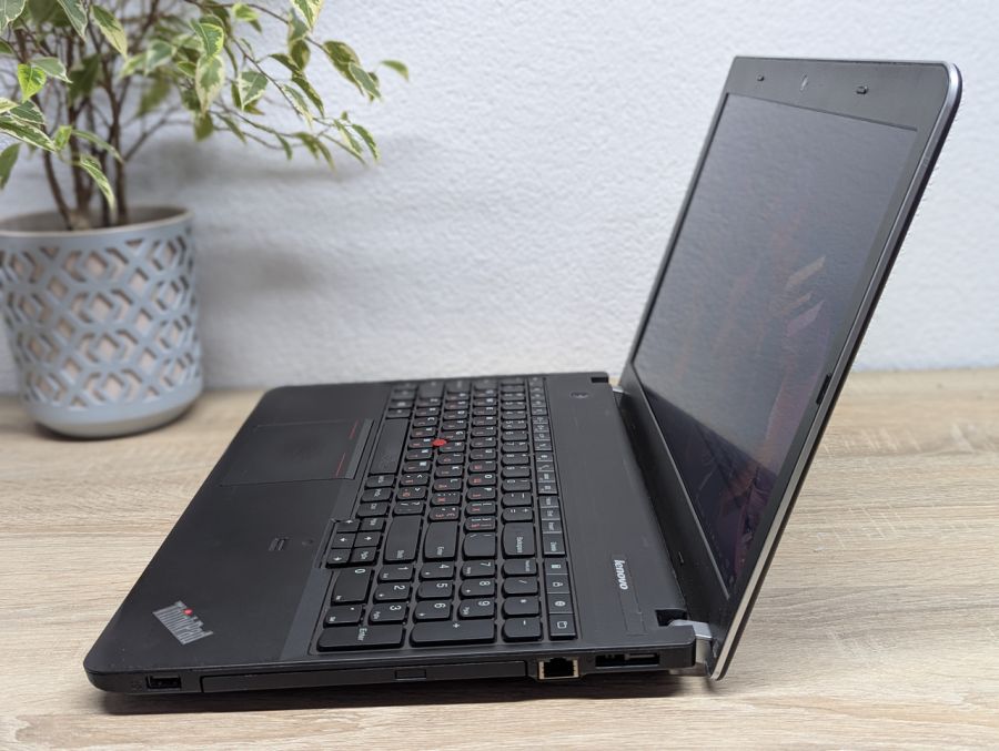 Уцінка! Ноутбук Б/В Lenovo ThinkPad Edge E540, Intel Core i7-4702MQ, DDR3 8 GB, SSD 256GB + SSD 14GB, 15.6" Full HD [ProductHub SKU L394]
