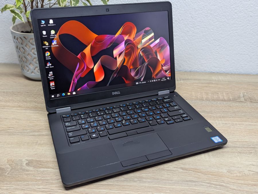 Уцінка! Ноутбук Б/В Dell Latitude E5470, Intel Core i5-6300U, DDR4 8 GB, SSD 128GB, 14" Full HD