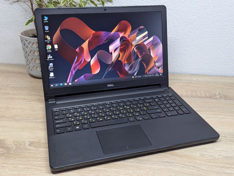 Ноутбук Б/В Dell Vostro 3558, Intel Celeron 3215U, DDR3 8 GB, SSD 128GB, 15.6" HD [ProductHub SKU Dell465]