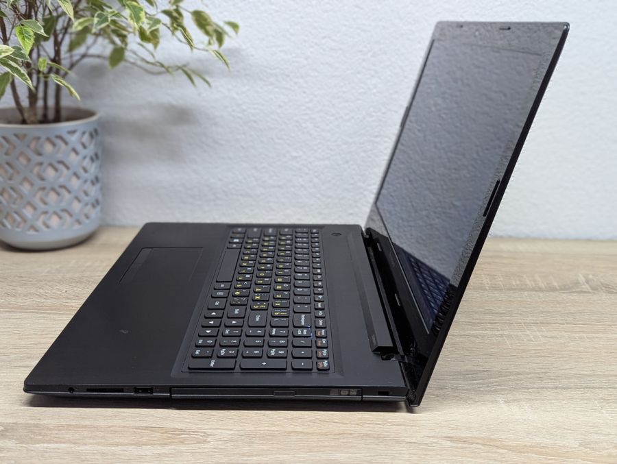 Уцінка! Ноутбук Б/В Lenovo G50-70, Intel Core i3-4005U, DDR3 8 GB, SSD 256GB, AMD Radeon HD 8500M 1 Gb, 15.6" HD [ProductHub SKU L410]
