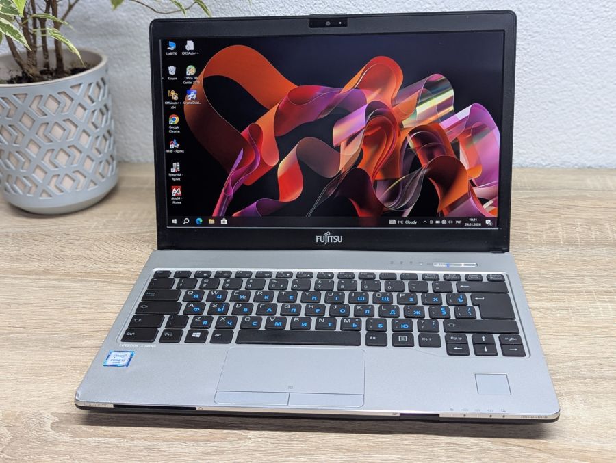Уцінка! Ноутбук Б/В Fujitsu S936, Intel Core i5-6200U, DDR4 4 GB, SSD 128GB, 13" Full HD [ProductHub SKU F235]